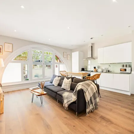 Comfortable Apartments In Shoreditch High Street